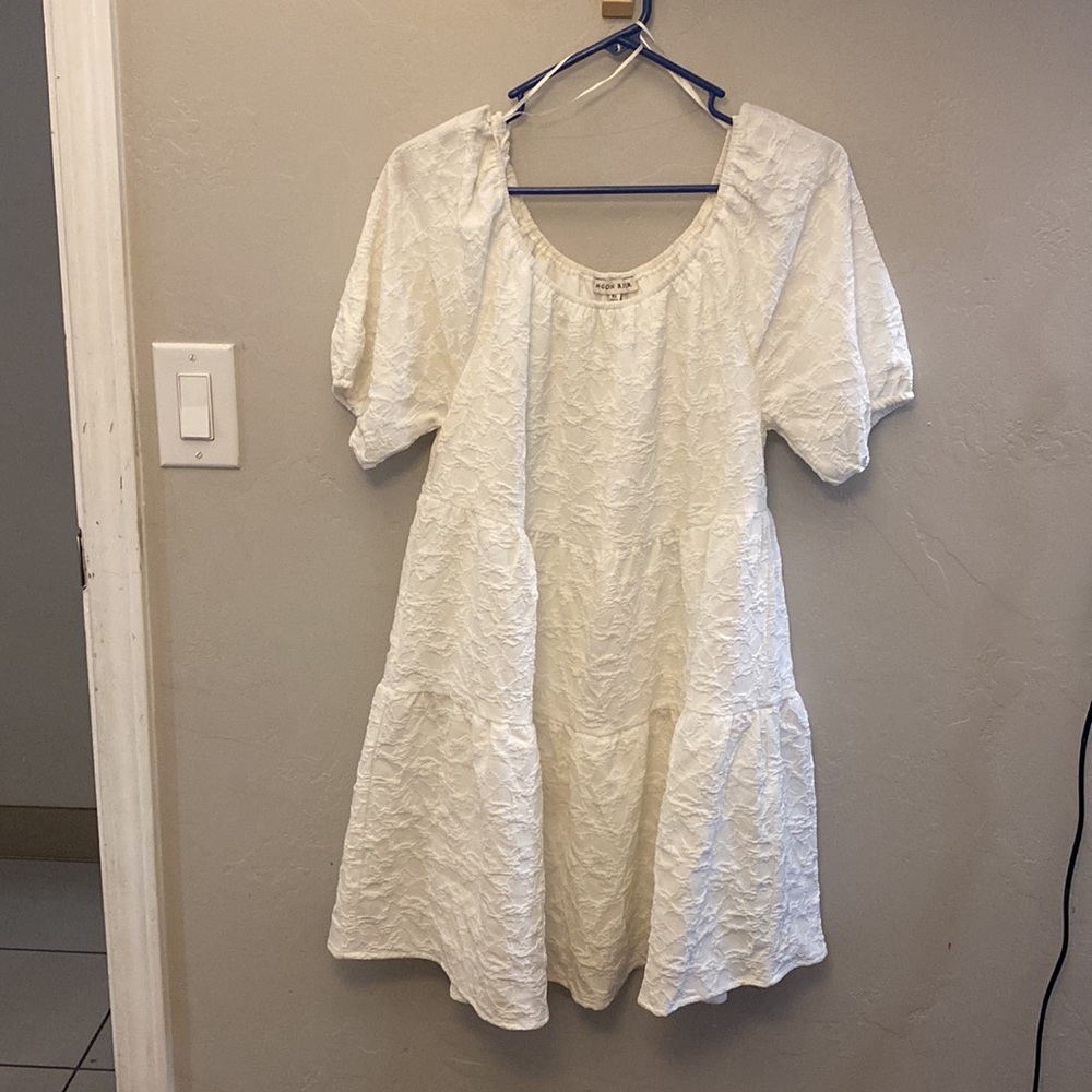 Textured Moon River puff dress